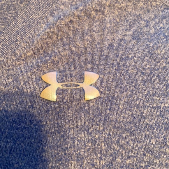 Under Armour tee - Picture 2 of 5
